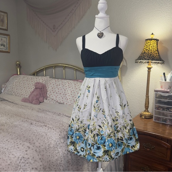 Y2K Floral Blue and Black Babydoll Dress - Picture 8 of 10